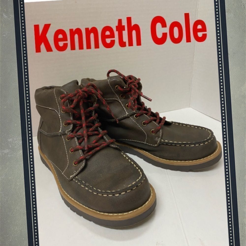 Kenneth Cole Reaction Boy’s Hiking Boots 2.5